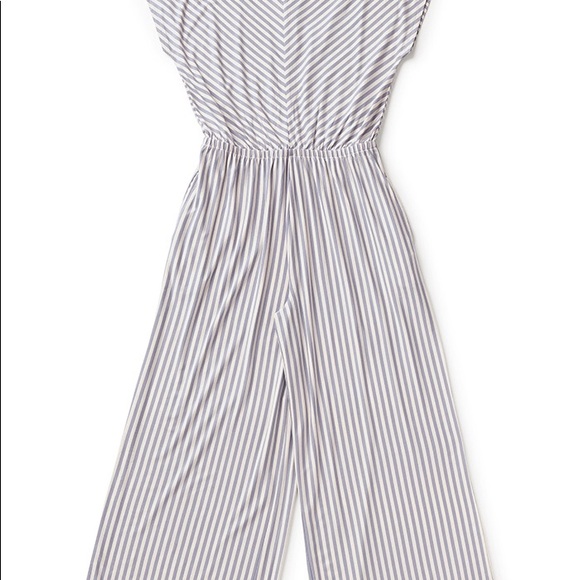 NWT Stripes All Day Romper - Picture 2 of 3